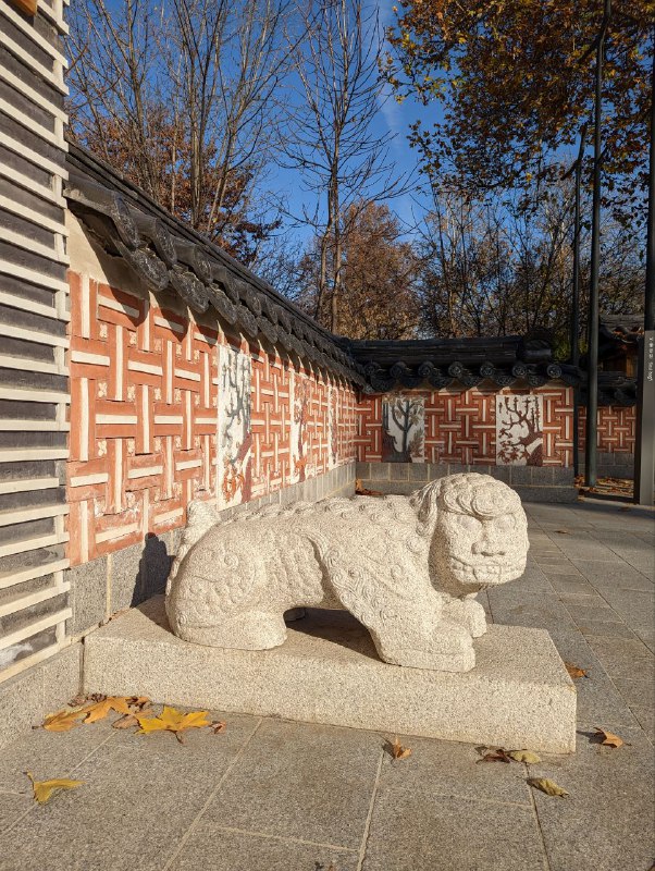 Всем привет.Говорят наступила зима, тут пока не ощущается, зелень пока ещё есть, хоть и листва желтеет и опадает.По новостям, записался на приём в посольство на 28 декабря на Барбадосе, о боги, кто бы мог подумать, что я когда нибудь побываю на карибских островах, вспоминаются зимние холодные вечера в детстве, когда пересматривали в очередной раз пиратов Карибского моря.Поэтому и выезжать нужно чуть заранее, билеты куплены, выбрал самый оптимальный маршрут, как по времени, так и по цене, Ташкент - Стамбул - Панама, с короткой пересадкой (1.5 часа) в Стамбуле и ночёвкой в аэропорту Панамы и с утра уже до Барбадоса.Была бы европейская виза, можно было бы подобрать более интересный маршрут, но не в этот раз...Я уже успел привыкнуть к ташкенту, к людям, общению, погоде и вот снова все меняется, но ничего, поглядим чем это обернется.Из неприятных новостей банки корреспонденты стали останавливать Swift переводы на грузинские счета россиян, столкнулись многие знакомые как и я, поэтому буду размораживать армянское ИП. Всем мира!!!Всем привет.Говорят наступила зима, тут пока не ощущается, зелень пока ещё есть, хоть и листва желтеет и опадает.По новостям, записался на приём в посольство на 28 декабря на Барбадосе, о боги, кто бы мог подумать, что я когда нибудь побываю на карибских островах, вспоминаются зимние холодные вечера в детстве, когда пересматривали в очередной раз пиратов Карибского моря.Поэтому и выезжать нужно чуть заранее, билеты куплены, выбрал самый оптимальный маршрут, как по времени, так и по цене, Ташкент - Стамбул - Панама, с короткой пересадкой (1.5 часа) в Стамбуле и ночёвкой в аэропорту Панамы и с утра уже до Барбадоса.Была бы европейская виза, можно было бы подобрать более интересный маршрут, но не в этот раз...Я уже успел привыкнуть к ташкенту, к людям, общению, погоде и вот снова все меняется, но ничего, поглядим чем это обернется.Из неприятных новостей банки корреспонденты стали останавливать Swift переводы на грузинские счета россиян, столкнулись многие знакомые как и я, поэтому буду размораживать армянское ИП. Всем мира!!!