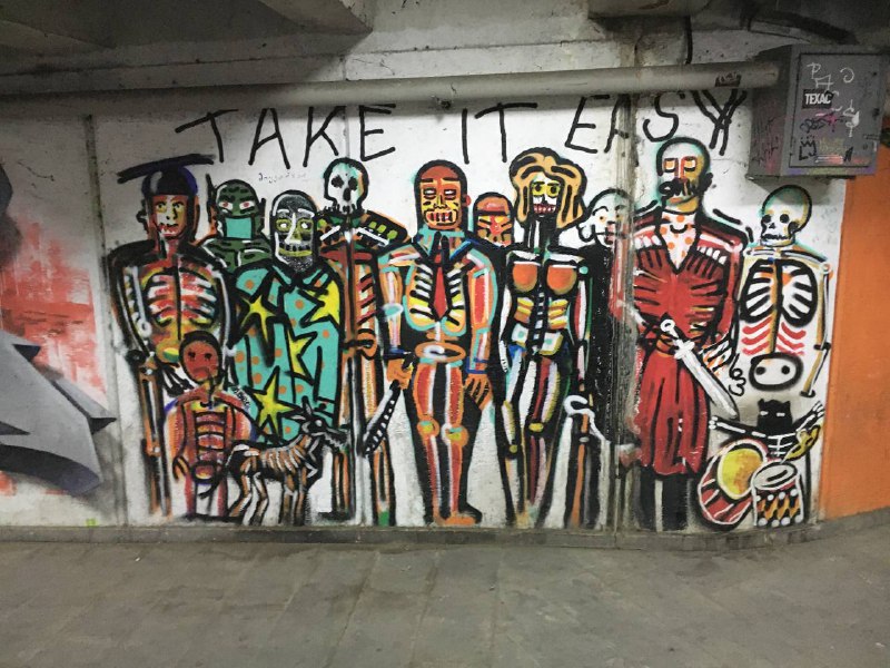 В Тбилиси очень много стрит арта, самый популярный местный художник goshaart. Сразу вспоминается казанский alesha_artВ Тбилиси очень много стрит арта, самый популярный местный художник goshaart. Сразу вспоминается казанский alesha_art