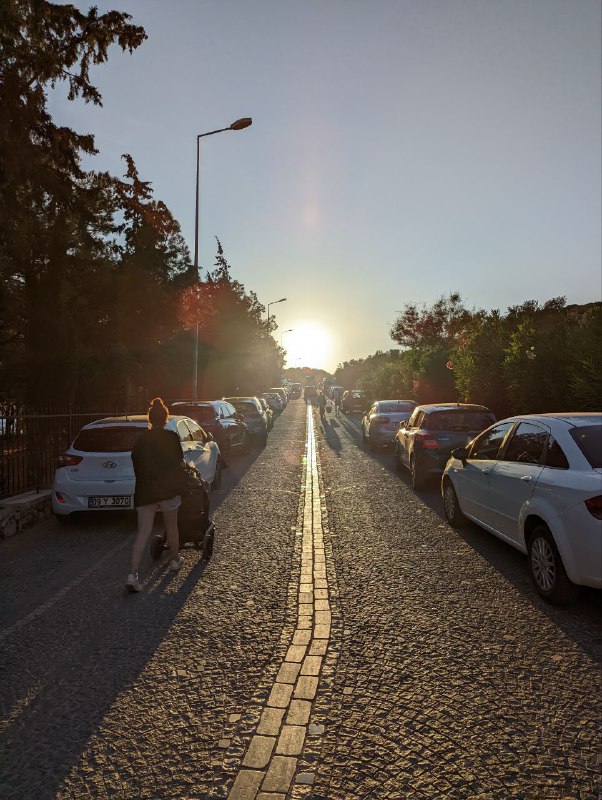 Раньше Каш был греческий, а амфитеатр тут ещё со времён древней Ликии.Немного симпатичных кадров в чат. Ну и котик.Раньше Каш был греческий, а амфитеатр тут ещё со времён древней Ликии.Немного симпатичных кадров в чат. Ну и котик.