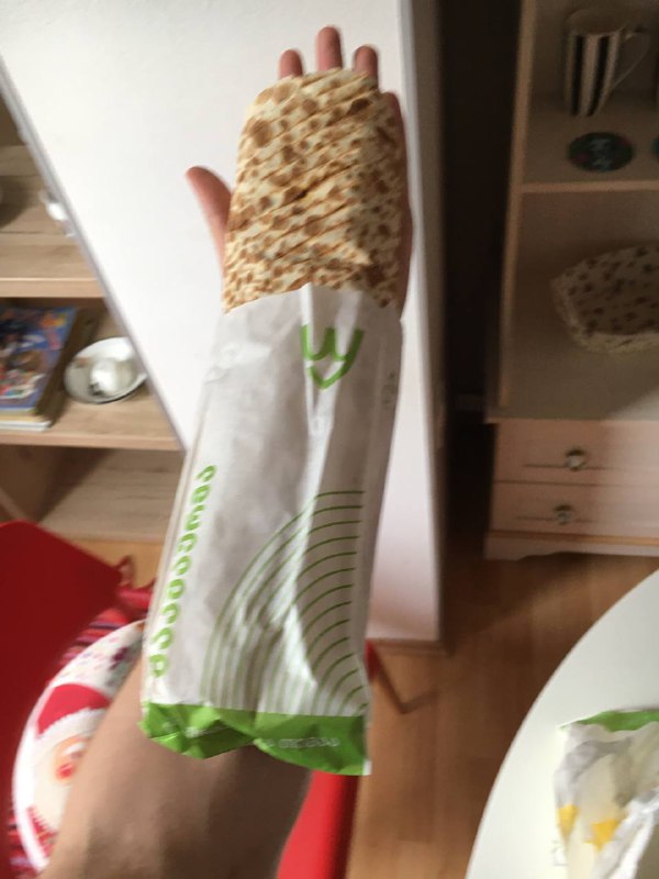 Когда шаурма пришла действительно большаяКогда шаурма пришла действительно большая