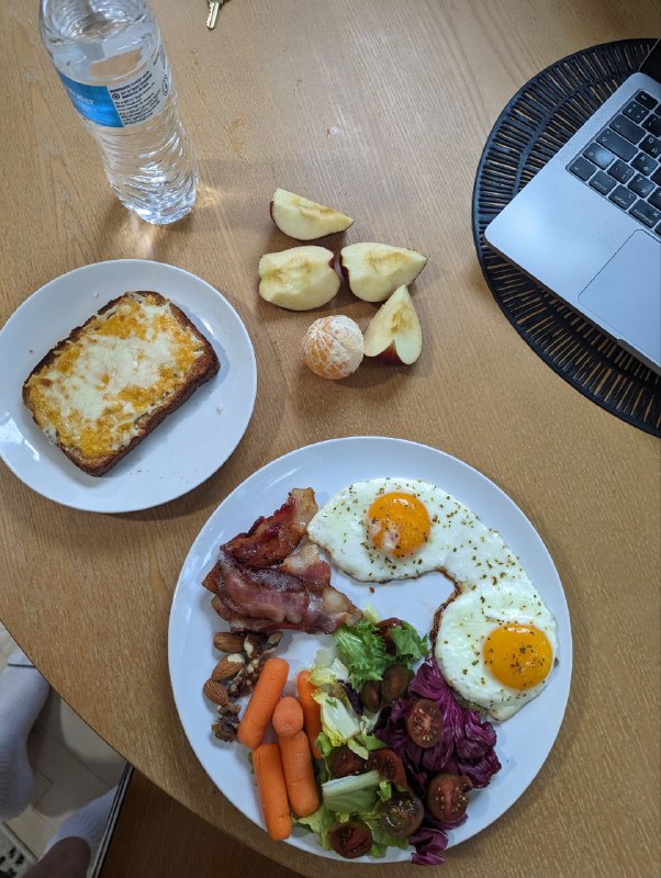 Пришла сегодня банковская карта по почте, все ещё жду SSN, прохожу проверку на заселение в квартирку в районе офиса, дорого конечно, но цена по сравнению с другими районами окупится только за счет отсутствия необходимости брать такси до офиса, а ходить пешком, да и на первое время думаю лучше поселиться поближе к комьюнити, а через некоторое время уже решать, когда будет больше знаний, все документы, машина и тд.Снова начал готовить, иначе тут нельзя, разоришься)Пришла сегодня банковская карта по почте, все ещё жду SSN, прохожу проверку на заселение в квартирку в районе офиса, дорого конечно, но цена по сравнению с другими районами окупится только за счет отсутствия необходимости брать такси до офиса, а ходить пешком, да и на первое время думаю лучше поселиться поближе к комьюнити, а через некоторое время уже решать, когда будет больше знаний, все документы, машина и тд.Снова начал готовить, иначе тут нельзя, разоришься)