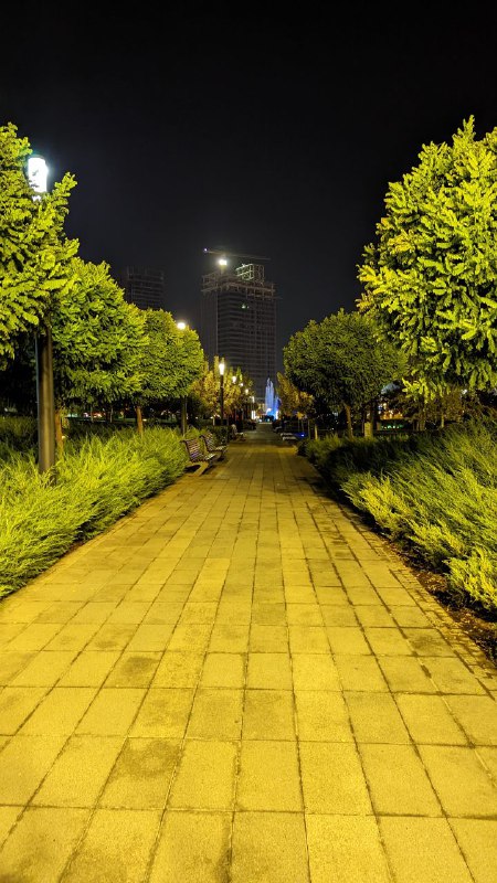 Всех с добрым утром, небольшой пост-анонс и краткие новости.Сегодня будут горы, уже в пути.Что после Грузии мне кажется неудобным в узбекистане:1) Обязательная регистрация, благо для россиян в течении 15 дней.2) Регистрация IMEI, иначе мобильный телефон перестанет работать в местных сетях через месяц.3) Судя по отзывам других людей местные банки очень отсталые по функционалу, а так же имеют дикие комиссии, даже за покупку по карте в районе процента.4) Весь неавторизованный UDP трафик блокируется ну уровне государственного роутера и как следствие многие ВПН протоколы не работают, например я не могу подключиться к своему домашнему серверу. Буду пробовать настраивать Впн через tcp.Что приятного:1) Да в целом все очень спокойно, нет такого ажиотажа как в тех туристических местах где был до этого.2) Очень хорошее отношение местных, все говорят на русском языке, ощущаешь себя как в старой России. В кинотеатре все мировые премьеры на русском языке.3) Курс местный валюты. Раньше я слышал что в Узбекистане процветает черный рынок валюты, так как официальный был фиксированным и ты менял на рынке 100 долларов на пакет местной налички, но оказалось что в 16 году они провели ряд валютных реформ и в итоге курс в банках самый выгодный, в отличии от уличных менял. Есть автоматы для обмена валюты.4) Никаких разговоров на улице про политику и новости.Всех с добрым утром, небольшой пост-анонс и краткие новости.Сегодня будут горы, уже в пути.Что после Грузии мне кажется неудобным в узбекистане:1) Обязательная регистрация, благо для россиян в течении 15 дней.2) Регистрация IMEI, иначе мобильный телефон перестанет работать в местных сетях через месяц.3) Судя по отзывам других людей местные банки очень отсталые по функционалу, а так же имеют дикие комиссии, даже за покупку по карте в районе процента.4) Весь неавторизованный UDP трафик блокируется ну уровне государственного роутера и как следствие многие ВПН протоколы не работают, например я не могу подключиться к своему домашнему серверу. Буду пробовать настраивать Впн через tcp.Что приятного:1) Да в целом все очень спокойно, нет такого ажиотажа как в тех туристических местах где был до этого.2) Очень хорошее отношение местных, все говорят на русском языке, ощущаешь себя как в старой России. В кинотеатре все мировые премьеры на русском языке.3) Курс местный валюты. Раньше я слышал что в Узбекистане процветает черный рынок валюты, так как официальный был фиксированным и ты менял на рынке 100 долларов на пакет местной налички, но оказалось что в 16 году они провели ряд валютных реформ и в итоге курс в банках самый выгодный, в отличии от уличных менял. Есть автоматы для обмена валюты.4) Никаких разговоров на улице про политику и новости.