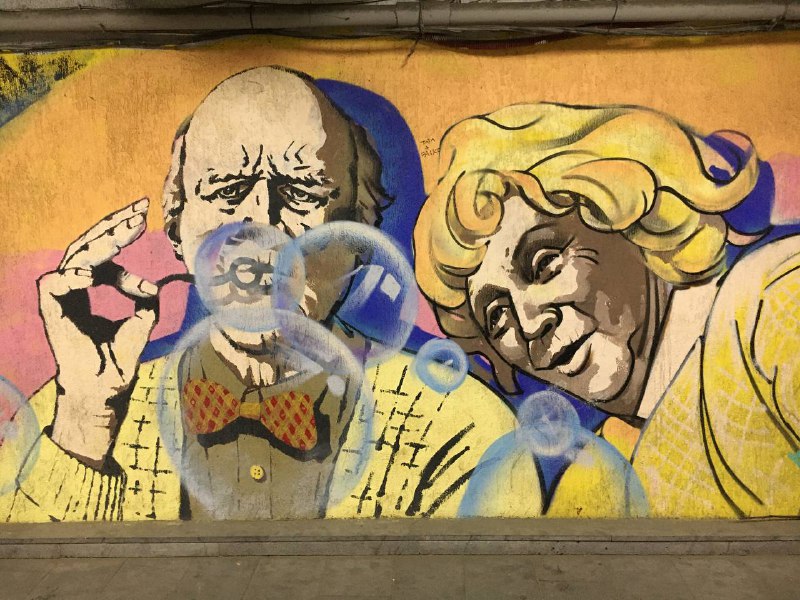 В Тбилиси очень много стрит арта, самый популярный местный художник goshaart. Сразу вспоминается казанский alesha_artВ Тбилиси очень много стрит арта, самый популярный местный художник goshaart. Сразу вспоминается казанский alesha_art