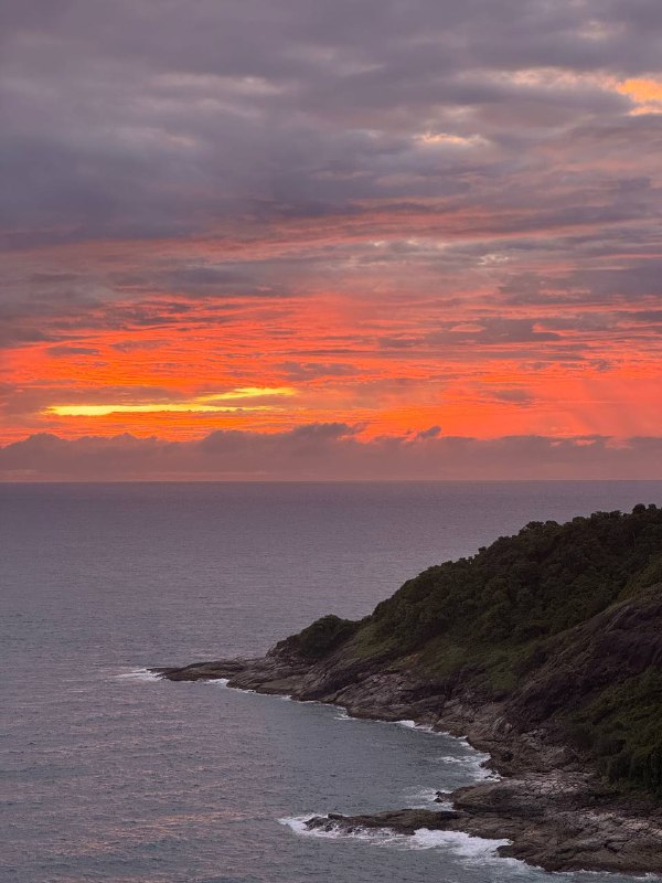 Всем привет! Коротенькое включение, ибо хорошие новости.В итоге виза в НЗ была одобрена, к тому же оказалось что дата начала плавающая, главное заехать в страну до середины декабря и с момента въезда она будет действительна еще 4 месяца. Изначально я планировал начать обучения 29 сентября, но из-за позднего ответа по визе не смог толком приготовиться и перенес дату начала обучения на начала ноября, так что спокойно смогу завершить дела тут, да и билет дешевле, в итоге лечу китайцами с одной пересадкой в Шанхае за 410$ (с выбором мест у аварийного выхода с extra space для ног, вышло примерно 530$)в одну сторону.Так же я в процессе съезда с квартиры, по традиции видео румтур будет после съезда, все крупные вещи были уже проданы, в понедельник переезжаю в AirBNB комнату в центре города.Всем добра и чуть фоточек из Тайваня/Таиланда.Всем привет! Коротенькое включение, ибо хорошие новости.В итоге виза в НЗ была одобрена, к тому же оказалось что дата начала плавающая, главное заехать в страну до середины декабря и с момента въезда она будет действительна еще 4 месяца. Изначально я планировал начать обучения 29 сентября, но из-за позднего ответа по визе не смог толком приготовиться и перенес дату начала обучения на начала ноября, так что спокойно смогу завершить дела тут, да и билет дешевле, в итоге лечу китайцами с одной пересадкой в Шанхае за 410$ (с выбором мест у аварийного выхода с extra space для ног, вышло примерно 530$)в одну сторону.Так же я в процессе съезда с квартиры, по традиции видео румтур будет после съезда, все крупные вещи были уже проданы, в понедельник переезжаю в AirBNB комнату в центре города.Всем добра и чуть фоточек из Тайваня/Таиланда.