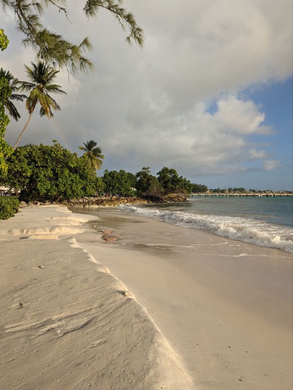 Спустя двух дней заточения и отлежки после джет лага, вышел на прогулку, мне пока очень нравится, скажу я вам. Пока без лишних слов...Спустя двух дней заточения и отлежки после джет лага, вышел на прогулку, мне пока очень нравится, скажу я вам. Пока без лишних слов...