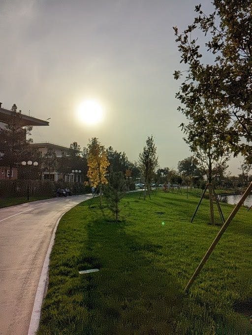 Выспался сегодня, пошли поели и немного прошли по городу.Впечатления первого дня странные, есть приятные симпатичные места, европейские вкусные кафе, но, в большинстве своем Ташкент оставляет впечатление ухоженного и чистого, но провинциального города, который все ещё развивается, в котором появляются модные и современные районы, но пока рано судить, нужно увидеть ещё больше и сделать вывод.Пока это только ощущения первого дня, буду держать в курсе.p.s. я выпал с человека Орла))Выспался сегодня, пошли поели и немного прошли по городу.Впечатления первого дня странные, есть приятные симпатичные места, европейские вкусные кафе, но, в большинстве своем Ташкент оставляет впечатление ухоженного и чистого, но провинциального города, который все ещё развивается, в котором появляются модные и современные районы, но пока рано судить, нужно увидеть ещё больше и сделать вывод.Пока это только ощущения первого дня, буду держать в курсе.p.s. я выпал с человека Орла))