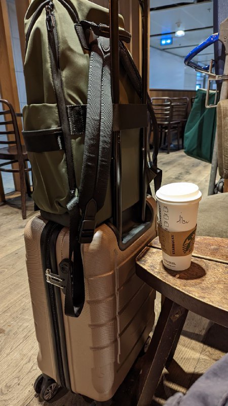 Добрый день, я сегодня снова не чемоданах.Рано утром, в 4 часа выехал из каша на минивене до аэропорта Даламан, это стоило 300 лир, 16$, за 2 часа езды, к тому же он был полупустой, по ощущениям доехали быстро, так как я спал.Затем прилетел до Стамбула и сейчас ожидаю следующего рейса уже в Баку, чтобы в конечном итоге добраться до Ташкента.